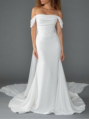 Louvienne ‘Kiandra’ Gown